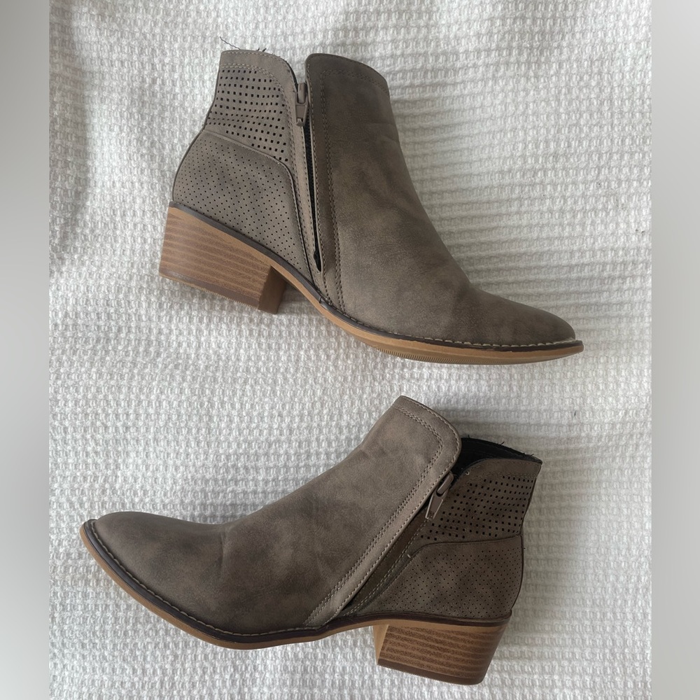 Madden Girl brown heeled booties